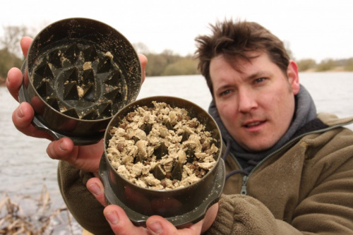 Измельчитель бойлов Korda Krusha Small 100 фото 4 Измельчитель бойлов Korda Krusha Small 100 фото 4